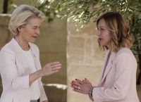 Φον ντερ Λάιεν: Τι λένε οι αριθμοί ενόψει της κρίσιμης ψηφοφορίας