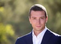 «Μανιφέστο» Μπαρντελά κατά της αριστεράς: «Πράκτορες του χάους και υπαρξιακή απειλή για το γαλλικό έθνος»