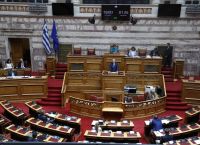 Εξαήμερη εργασία και μέτρα για το ρεύμα βάζουν φωτιά στο πολιτικό σκηνικό