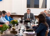 Την ενίσχυση της Επιτροπής Ανταγωνισμού συζήτησαν ο πρωθυπουργός με την Πρόεδρο της Επιτροπής