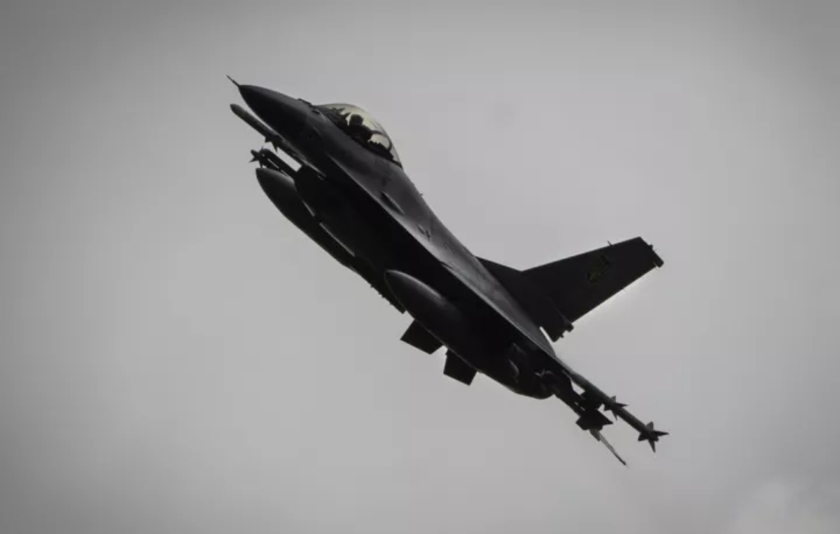 «Όχι» στην αποστολή Αμερικανών στην Ουκρανία για συντήρηση των F-16