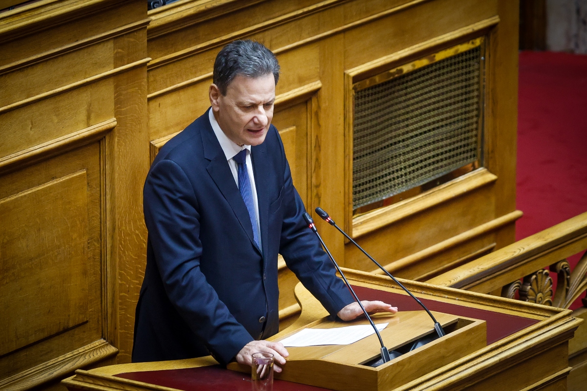 Skylakakis pre-announces subsidies on electricity bills and in September