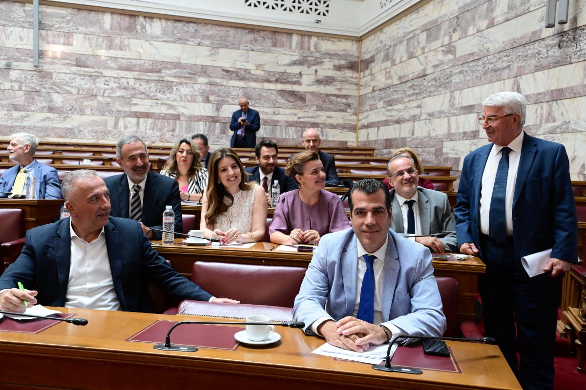 Υποκλοπές: Δεν υιοθετήθηκε το αίτημα για κλήση της εισαγγελέως κ. Αδειλίνη