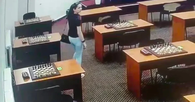 Σκακίστρια προσπάθησε να δηλητηριάσει αντίπαλό της και την κατέγραψε η κάμερα [vid]
