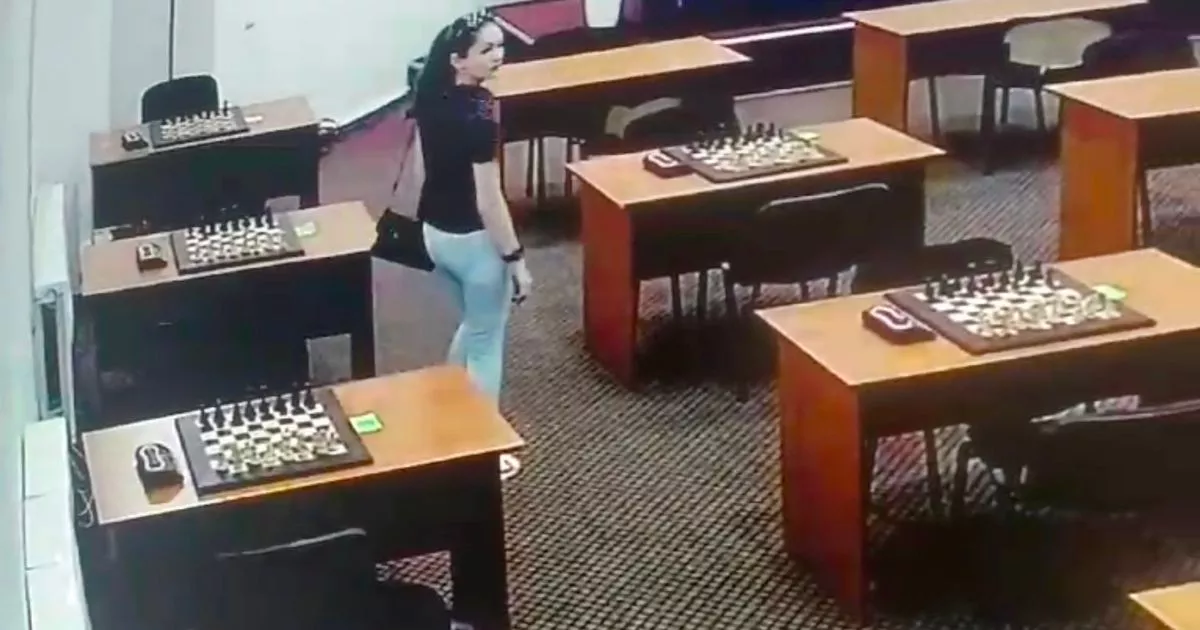 Σκακίστρια προσπάθησε να δηλητηριάσει αντίπαλό της και την κατέγραψε η κάμερα [vid]