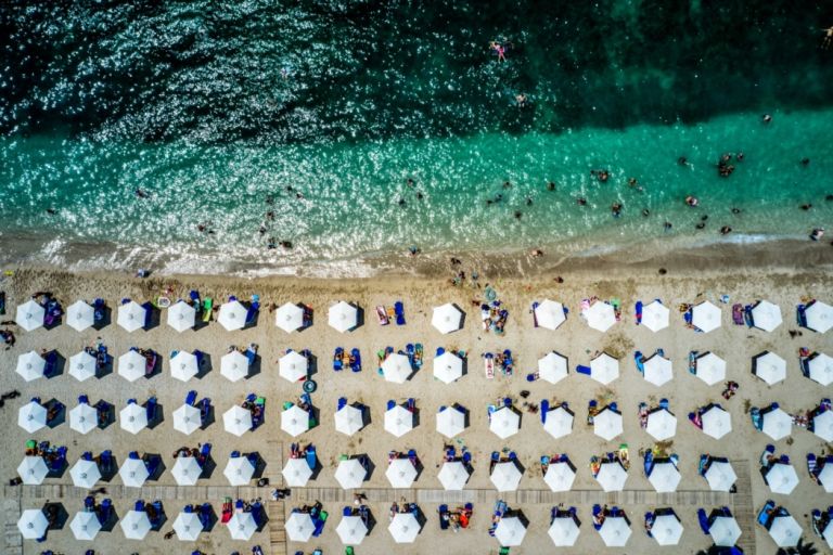 Οι 35 καλύτερες παραλίες της Ελλάδας σύμφωνα με τους βρετανικούς Times