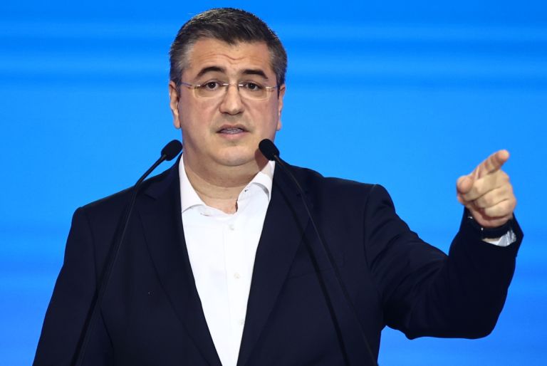Απόστολος Τζιτζικώστας: Ο νέος Έλληνας επίτροπος στην Κομισιόν [vid]