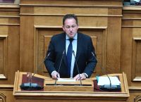 Πέτσας: Αντισυνταγματικό το αίτημα κομμάτων της αντιπολίτευσης για παρέμβαση της Βουλής στη Δικαιοσύνη