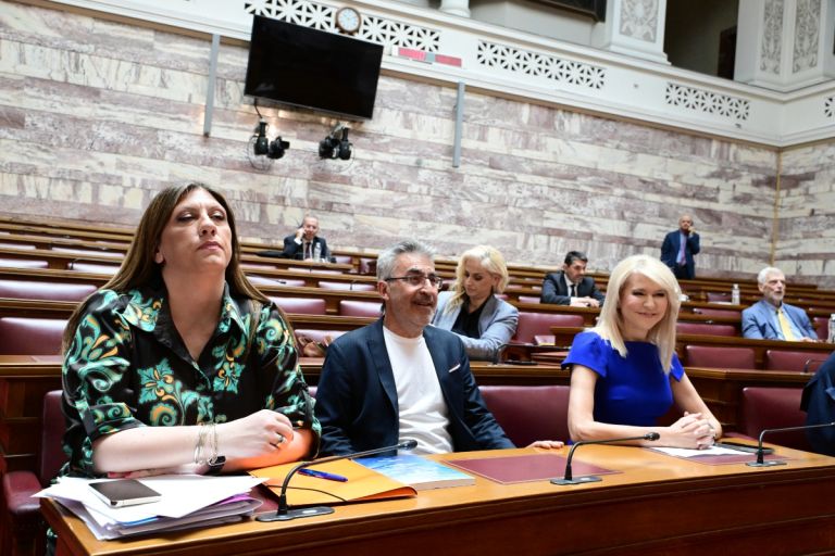 Βουλή: Σε εξέλιξη η έκτακτη συνεδρίαση της Επιτροπής Θεσμών και Διαφάνειας για τις παρακολουθήσεις