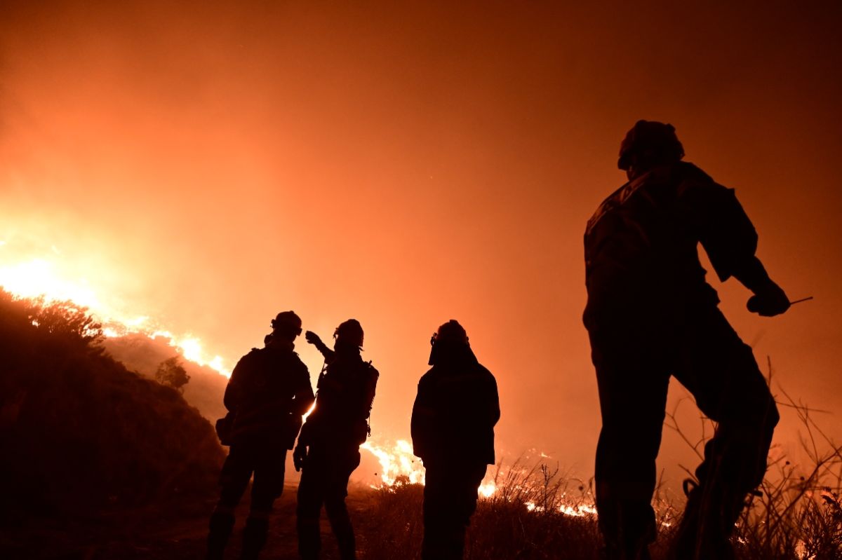 Στάχτη πάνω από 100.000 στρέμματα – Δορυφορική εικόνα της δασικής πυρκαγιάς στον Βαρνάβα