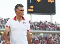 Βόλος Ολυμπιακός-Μεντιλίμπαρ: “Δεν μου άρεσε η εικόνα μας” – Τι απάντησε για τον Κωστούλα