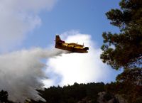 Τραυματισμοί 2 πυροσβεστών στη φωτιά της Ρόδου – Μεταφέρθηκαν στο νοσοκομείο
