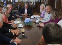 Μητσοτάκης: Στο Υπουργείο Μακεδονίας-Θράκης ο πρωθυπουργός – Συναντήθηκε με βουλευτές