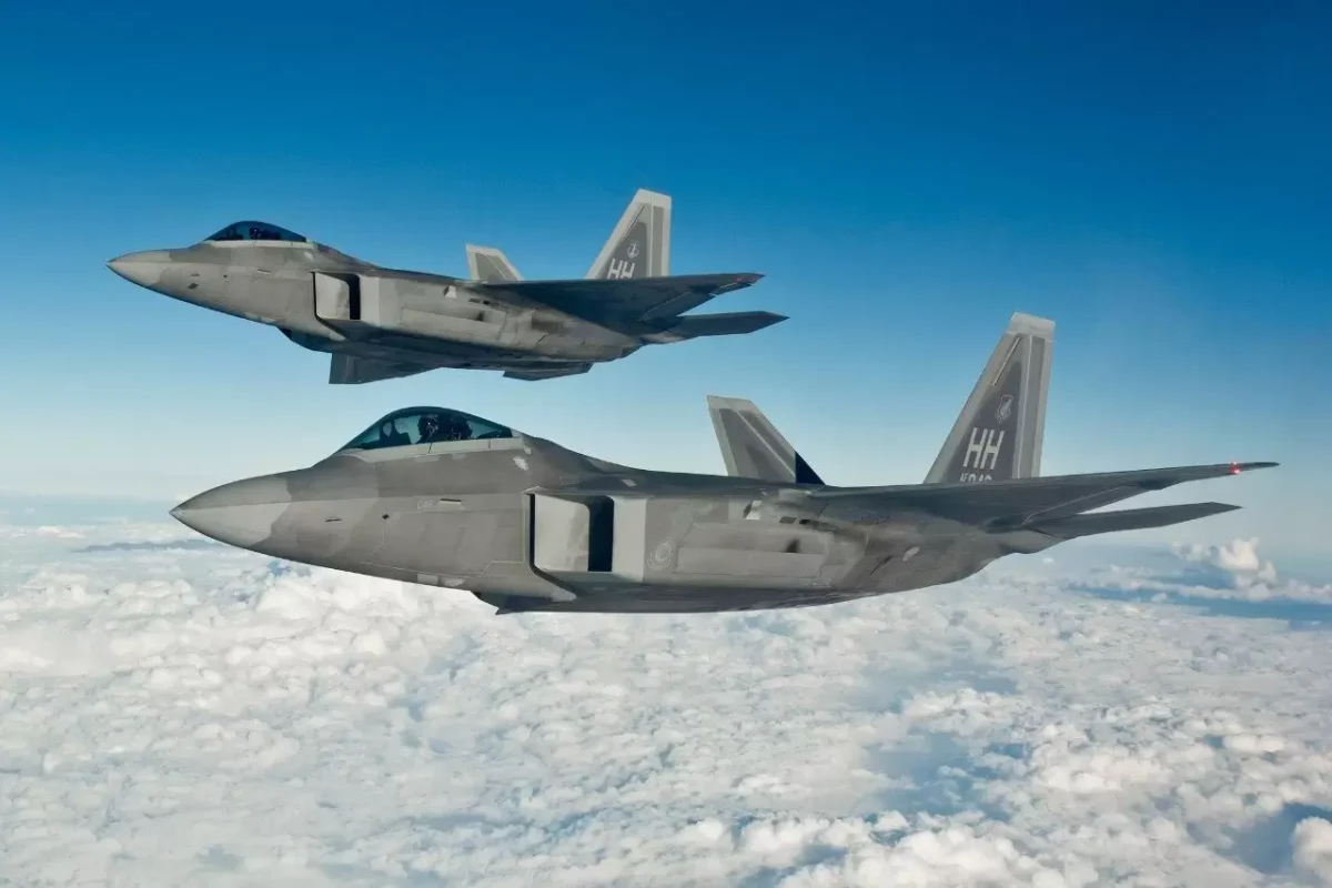 F-22 των ΗΠΑ για την κρίση στη Μέση Ανατολή ίσως και στην Κρήτη