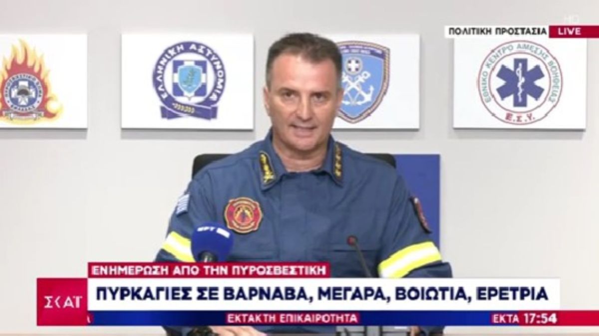 Ενημέρωση Πυροσβεστικής: Φλόγες έως 25 μέτρα στον Βαρνάβα, εξαιρετικά δύσκολη η κατάσταση