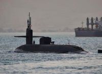 Οι ΗΠΑ ενισχύουν την στρατιωτική τους παρουσία στη Μέση Ανατολή με αεροπλανοφόρο και πυρηνοκίνητο υποβρύχιο