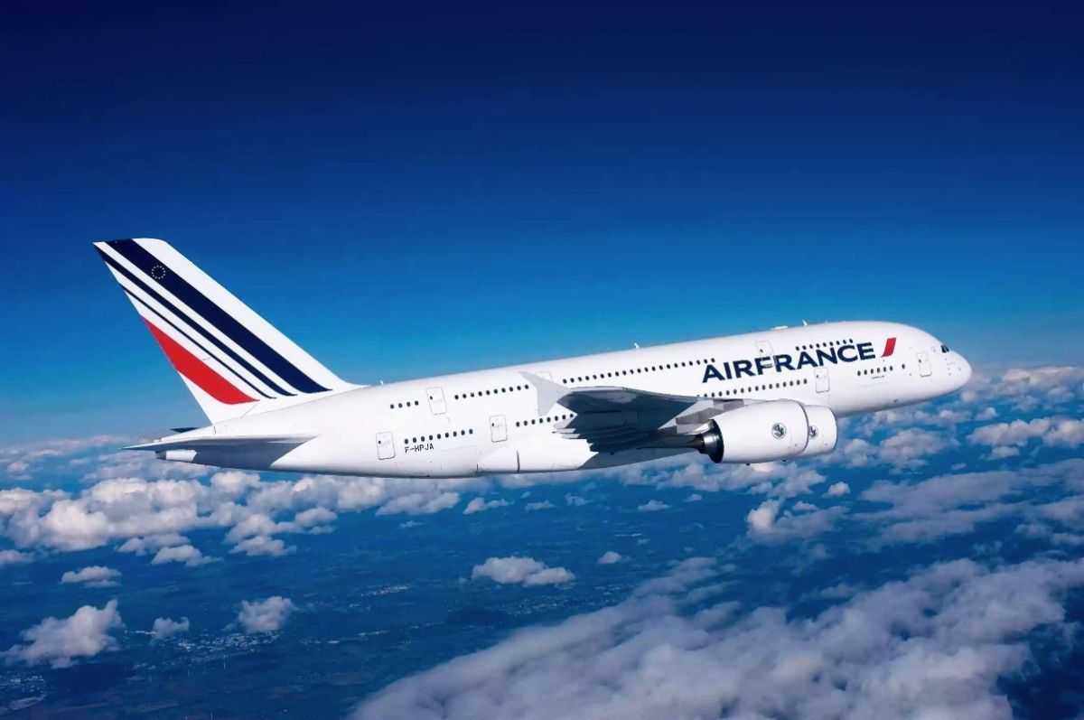 Η Air France αναστέλλει τις πτήσεις της προς το Τελ Αβίβ και τη Βηρυτό τουλάχιστον ως αύριο Δευτέρα