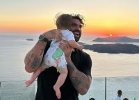 Δημήτρης Αλεξάνδρου: Εκδρομή στους καταρράκτες με τον γιο του όσο η Ιωάννα Τούνη διασκεδάζει στη Μύκονο Δημήτρης Αλεξάνδρου: Εκδρομή στους καταρράκτες με τον γιο του όσο η Ιωάννα Τούνη διασκεδάζει στη Μύκονο