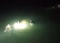 «Πάλευα μέσα στη θάλασσα σχεδόν 3 τέταρτα, ευτυχώς ήρθαν τα παιδιά της ΔΙΑΣ», είπε ο ψαράς στη Δραπετσώνα