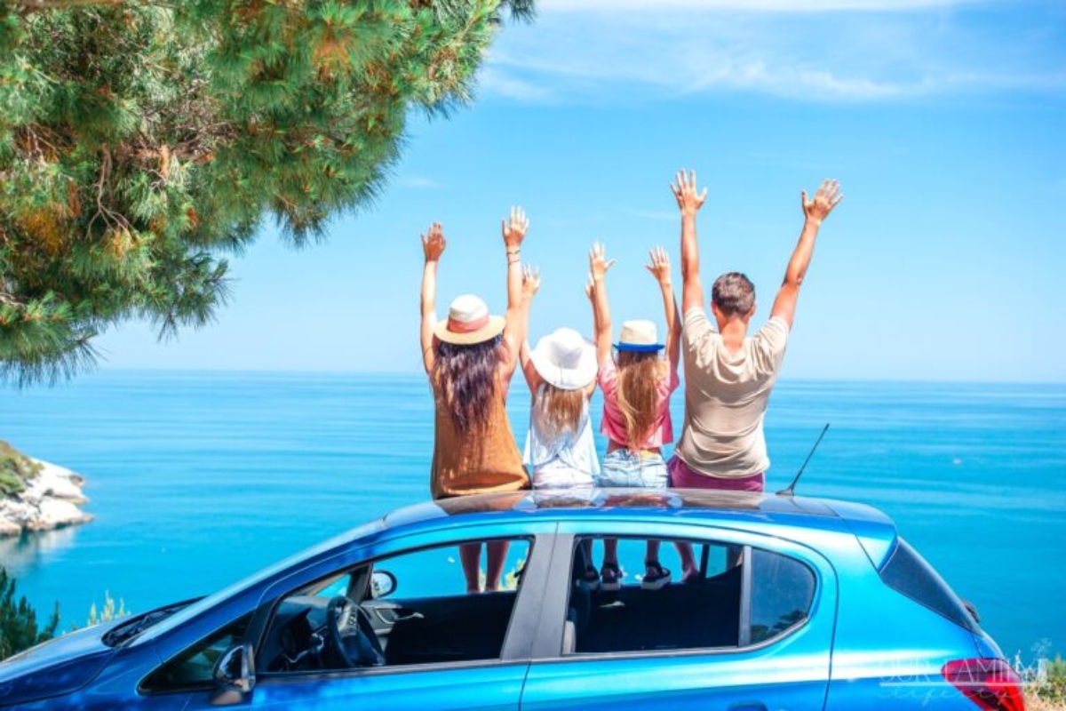 Greek Road Tourism Booms, Eyeing Record 2024