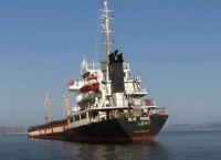 Κάλυμνος: Πάνω από 10 μήνες εγκαταλελειμμένο φορτηγό πλοίο στις ακτές – Απειλή περιβαλλοντικής καταστροφής