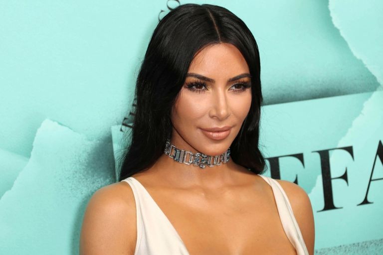 Kim Kardashian: Οι παπαράτσι αποκαλύπτουν την πραγματικότητα πίσω από την τελειότητα [pics]
