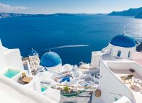 Santorini Tourism Row: Tour Operator Denies Overcrowding Claims