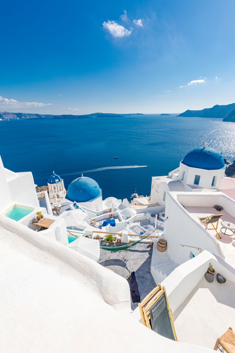 Santorini Tourism Row: Tour Operator Denies Overcrowding Claims