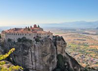 Κορυφαίος ταξιδιωτικός προορισμός της χώρας τα Μετέωρα – 2.5 εκατ. επισκέπτες κάθε χρόνο