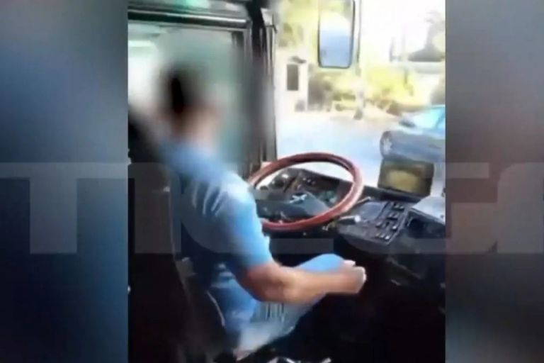 Σε διαθεσιμότητα ο οδηγός του λεωφορείου που έβριζε σε δρομολόγιο στην Κέρκυρα [vid]