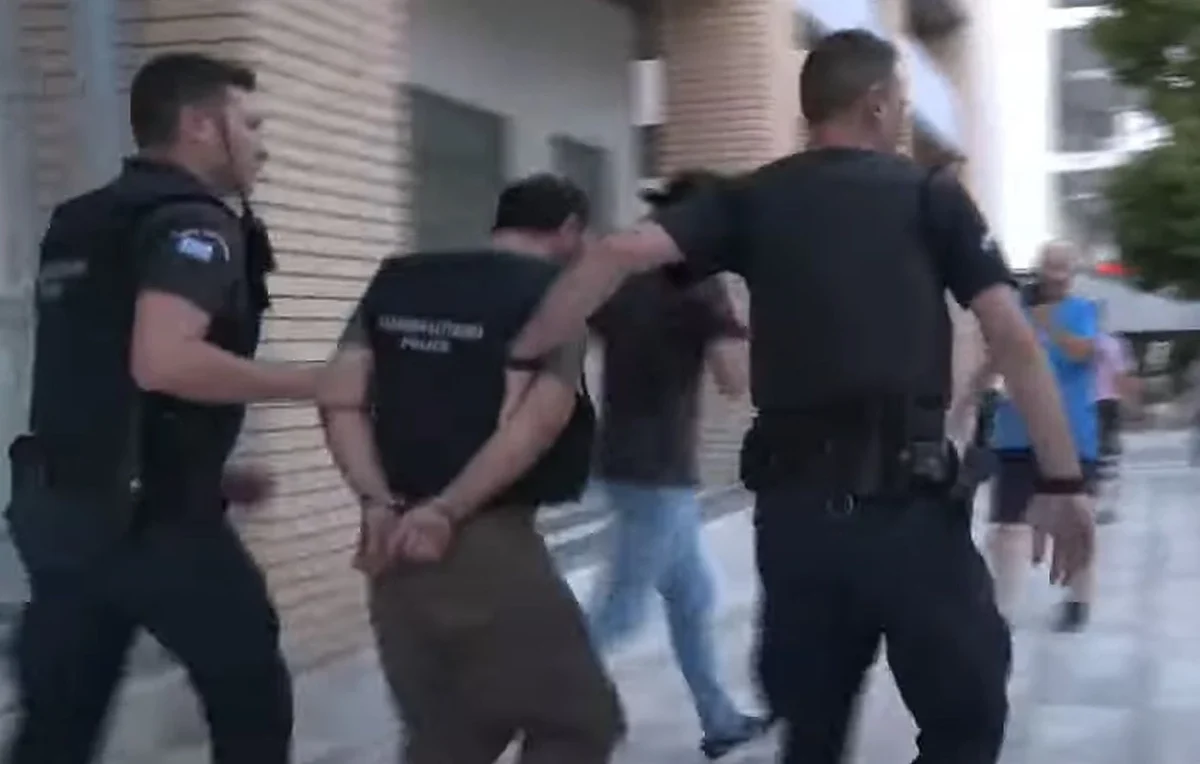 «Αρνείται τον βιασμό παραδέχεται ασέλγεια στη κόρη του», λέει ο δικηγόρος του 40χρονου στην Σπάρτη