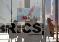 Πώς οι BRICS στρώνουν το δρόμο για την αποδολαριοποίηση