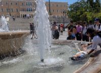 Δεκαπενταύγουστος με 40άρια και μελτέμια