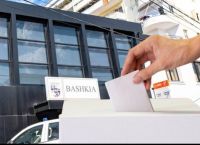 Άνοιξαν οι κάλπες στη Χειμάρρα εν μέσω καταγγελιών για πιέσεις και κλίμα τρομοκρατίας