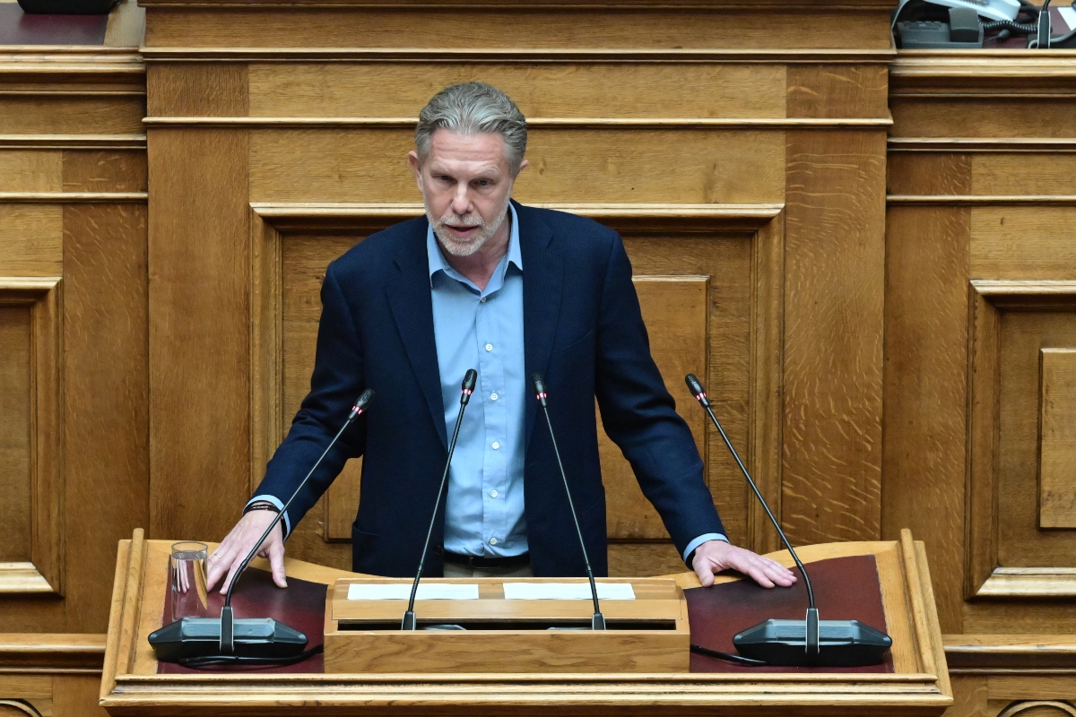 ΠΑΣΟΚ: Ο Νίκος Παπανδρέου στηρίζει τον Παύλο Γερουλάνο