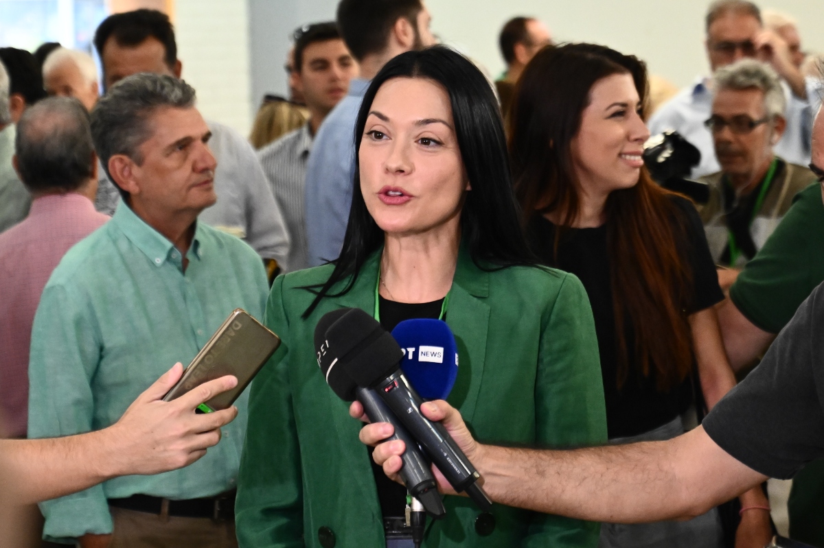 ΠΑΣΟΚ: Στηρίζει Χάρη Δούκα η Νάντια Γιαννακοπούλου