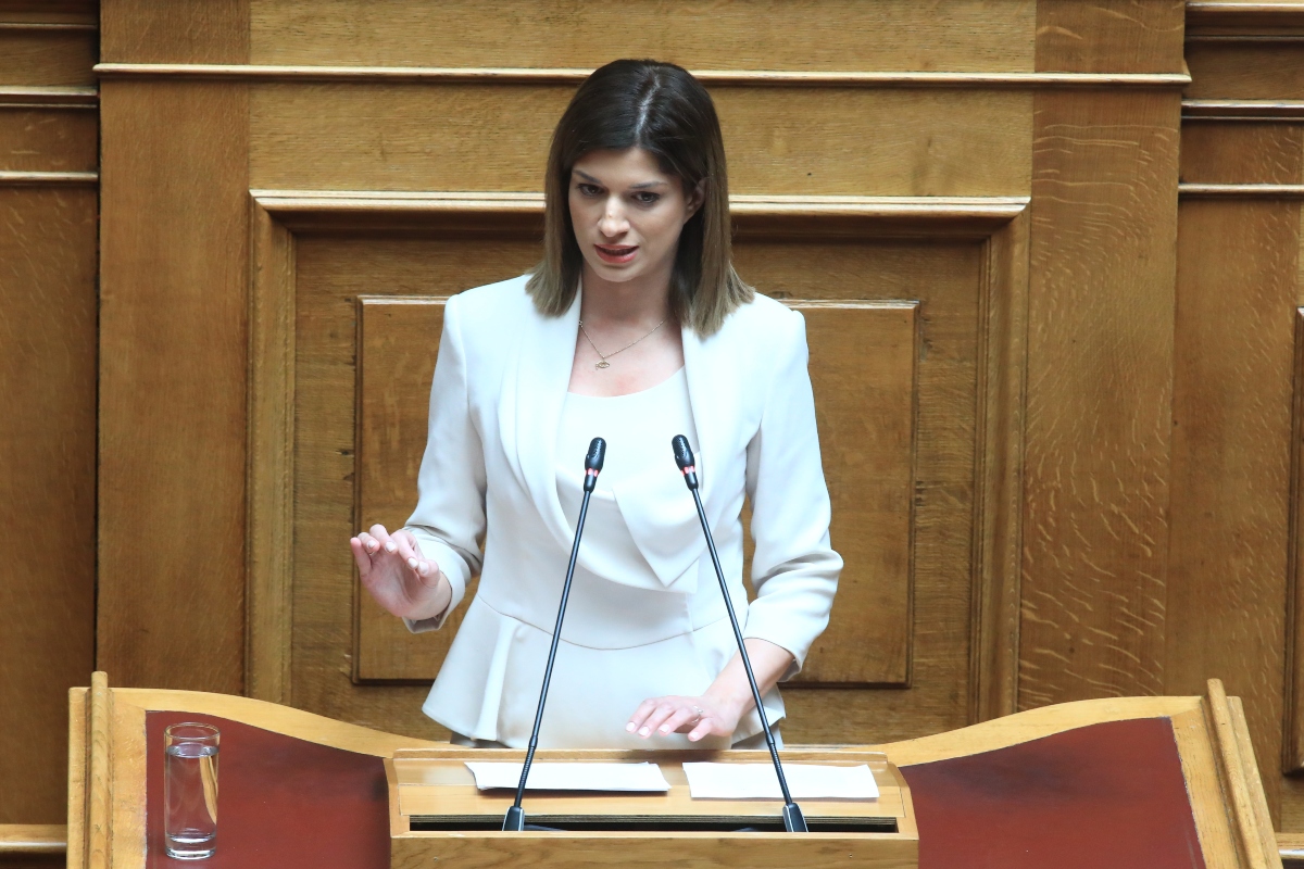 Πυρά Νοτοπούλου σε Κασσελάκη: Είναι θρασύδειλος – Μου έστελνε μηνύματα για να τον εκθειάσω περισσότερο