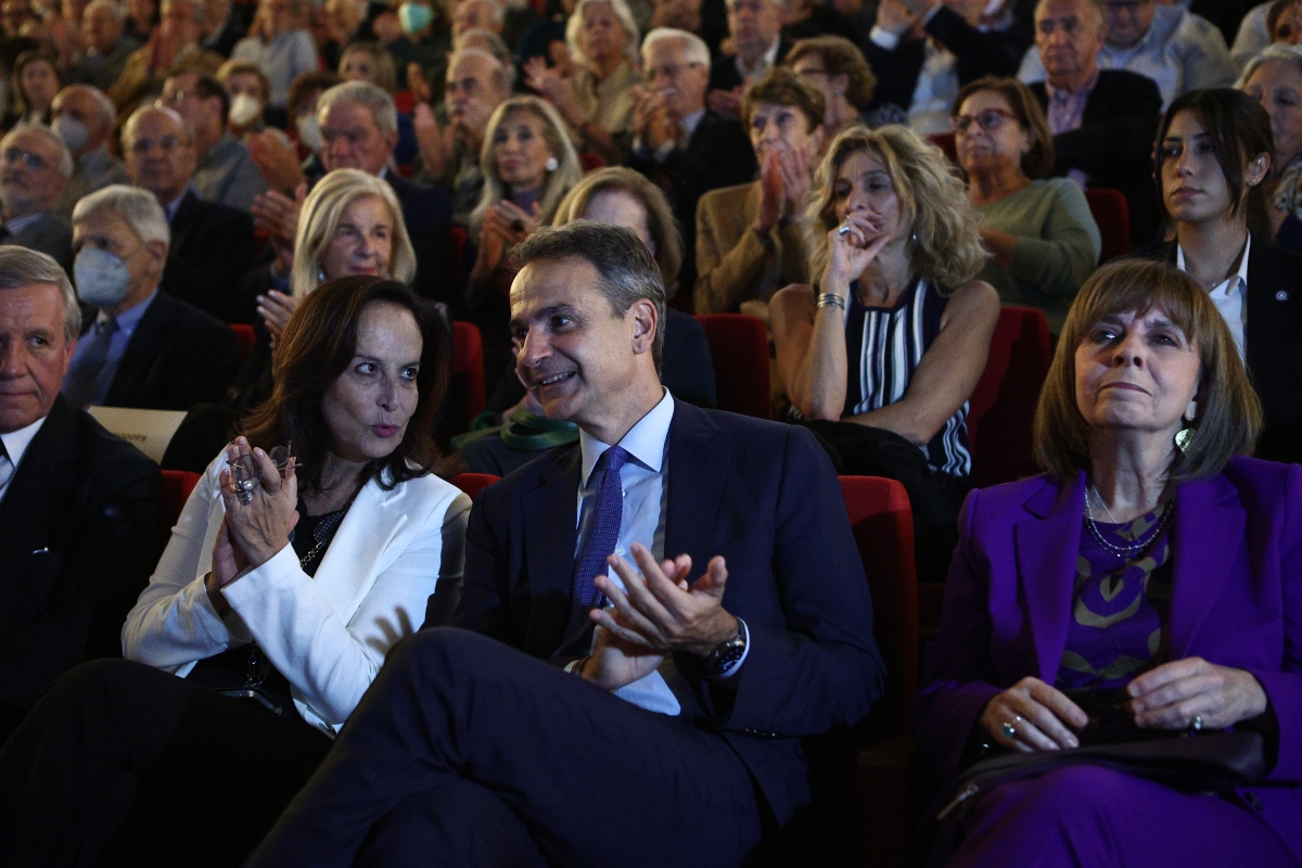 Πώς βλέπει η κυβέρνηση την εκλογή αρχηγού στο ΠΑΣΟΚ