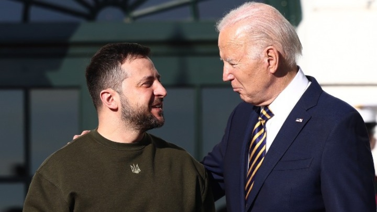 Ο Μπάιντεν θα στηρίξει Ζελένσκι μέχρι το τέλος της θητείας του
