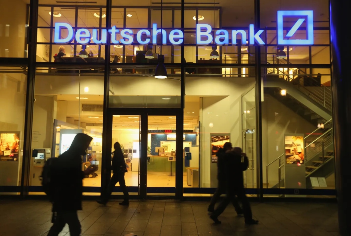 Deutsche Bank: Μην υποτιμάτε την πιθανότητα νέου σοκ στον πληθωρισμό