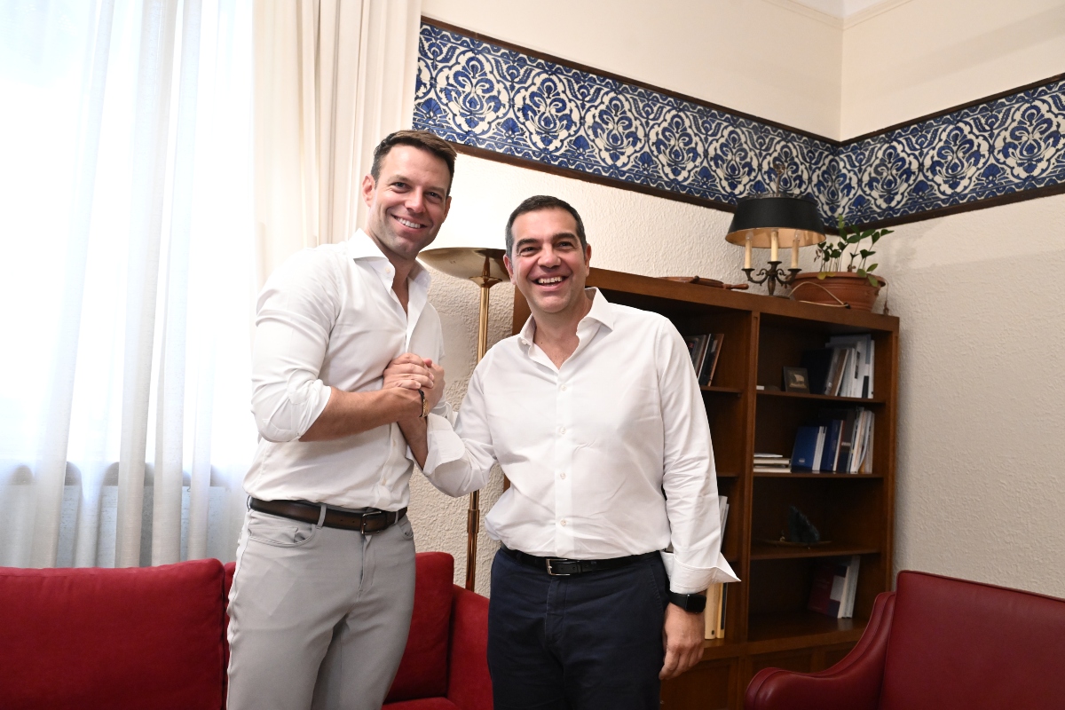Σε σύμπλευση με το ΠΑΣΟΚ αποβλέπουν οι “Τσιπρικοί” του ΣΥΡΙΖΑ