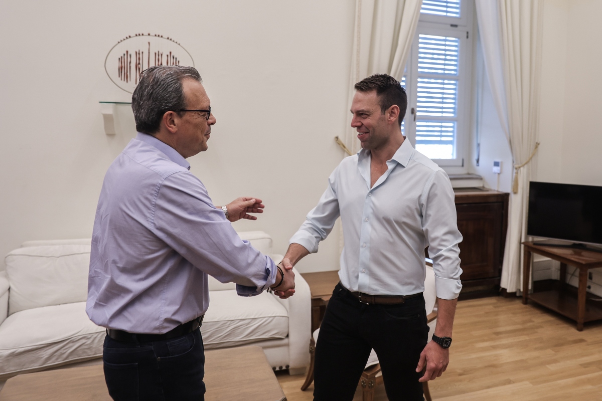 Η Κ.Ε. του ΣΥΡΙΖΑ μπροστά σε κρίσιμα ερωτήματα
