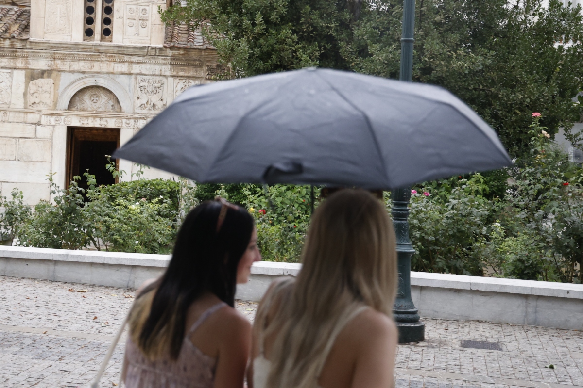 Φθινοπώριασε: Άστατος ο καιρός με κατά τόπους ισχυρές βροχές και καταιγίδες