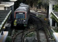 Καπνοί σε συρμό του Ηλεκτρικού στον σταθμό Ειρήνη – Επενέβη άμεσα η Πυροσβεστική
