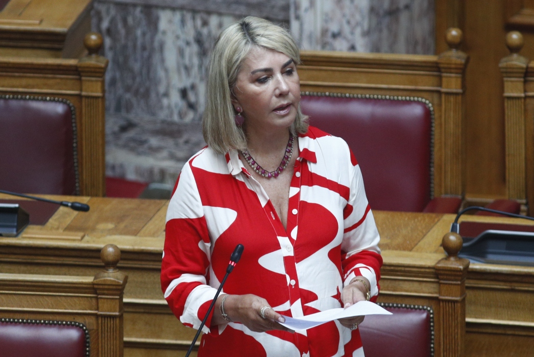 Μακρή: Ο αριθμός των συγχωνεύσεων τμημάτων που έγιναν μέχρι τώρα δεν ξεπερνά το 1,2%