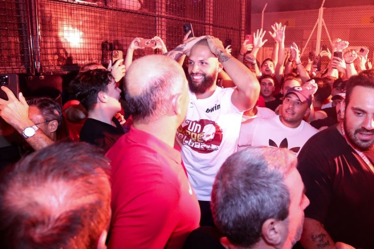 Ολυμπιακός: “Τρελάθηκε” με τον κόσμο του Θρύλου ο Φουρνιέ [vid]