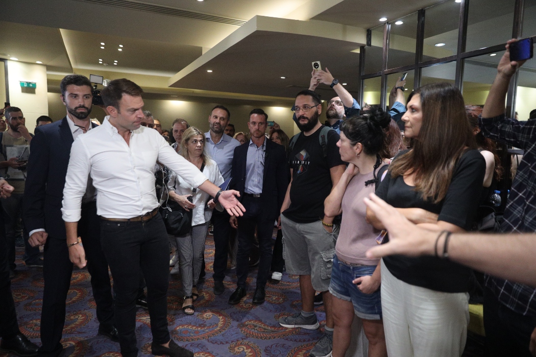 Από «σαράντα κύματα» πέρασε η πρόταση μομφής μετά την πρώτη ήττα Κασσελάκη στην ΚΕ