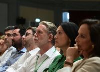 Οι θέσεις των έξι υποψηφίων για την ηγεσία του ΠΑΣΟΚ – Ξεδίπλωσαν το πλάνο τους