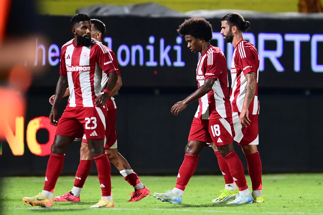 Άρης – Ολυμπιακός: Γκέλα στη Θεσσαλονίκη- Γκρεμίστηκαν από την κορυφή οι ερυθρόλευκοι [2-1]