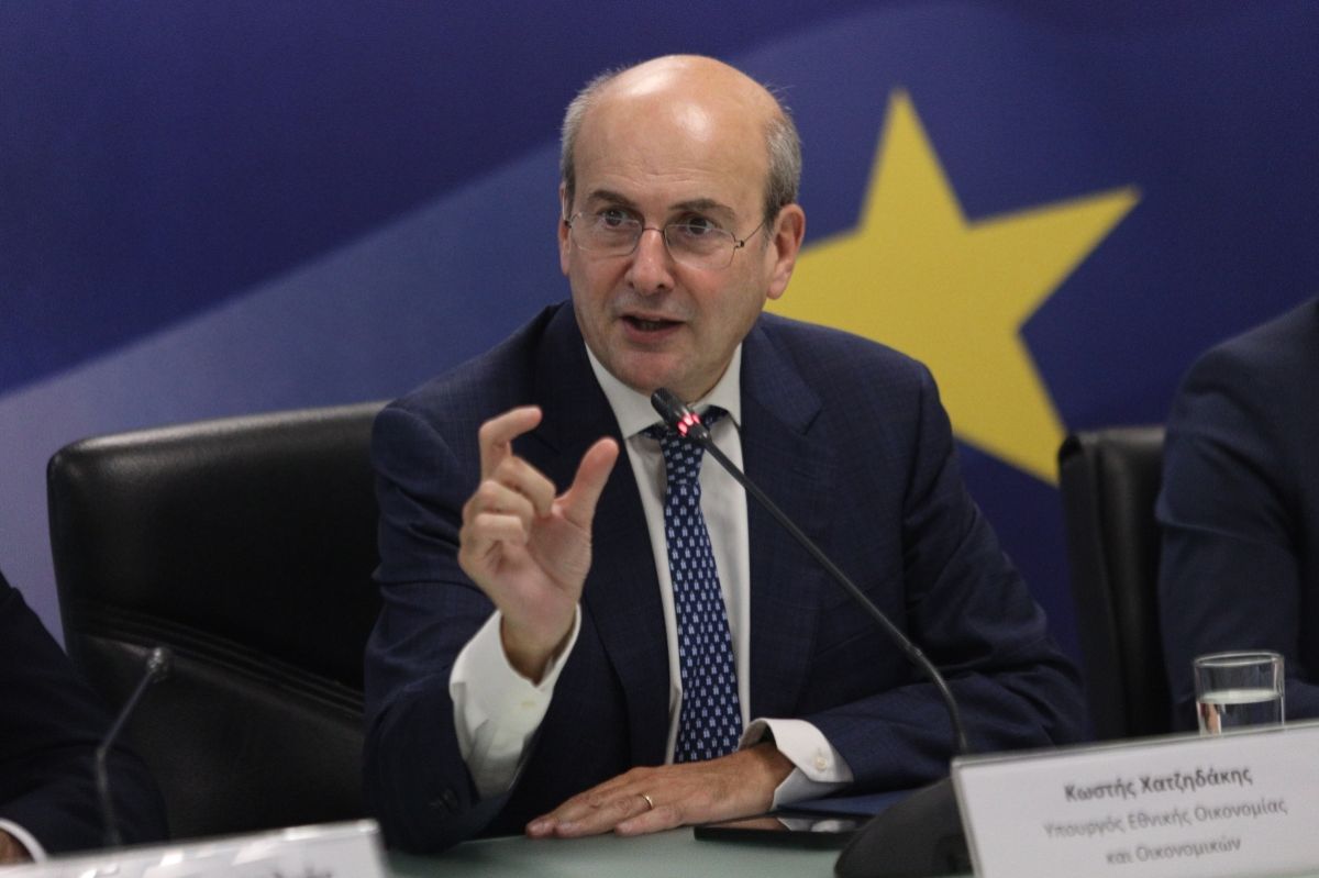 Χατζηδάκης για Μεσοπρόθεσμο 2025-28: Μέτρα στήριξης 1,2 δισ. για το 2025 και σταθερή αύξηση του ΑΕΠ